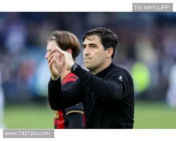 本福斯特认为曼联应考虑引进伊劳拉索斯盖特与前任主帅风格迥异