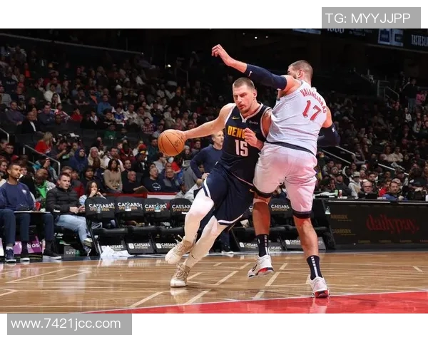 莫布里表现亮眼进攻提升18投8中三分4中8贡献22分外加8篮板3助攻3抢断