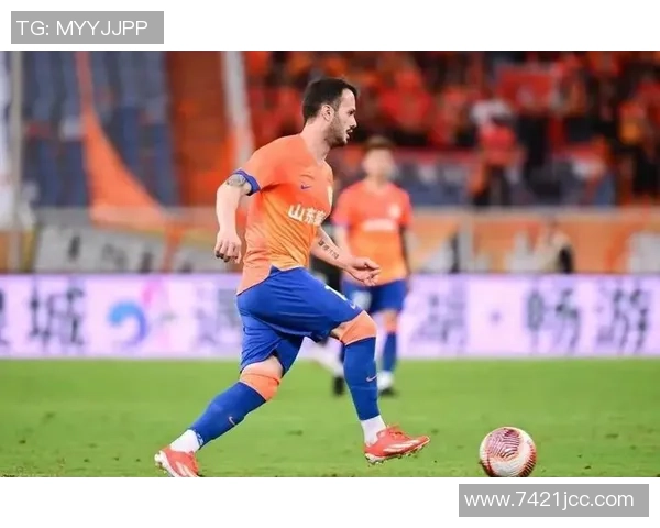 球队助教表示全员支持瓦科留队转会现象正常祝福瓦科未来发展