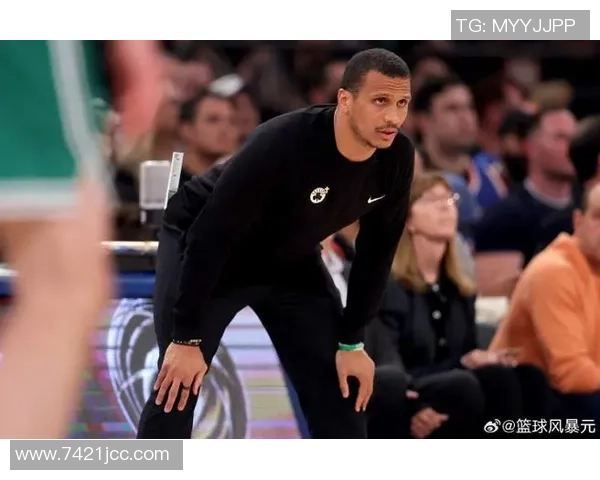 米诺特谈马祖拉期望我成为防守强者展现侵略性与荣誉感并重 米诺特谈马祖拉期望我成为防守强者展现侵略性与荣誉感并重