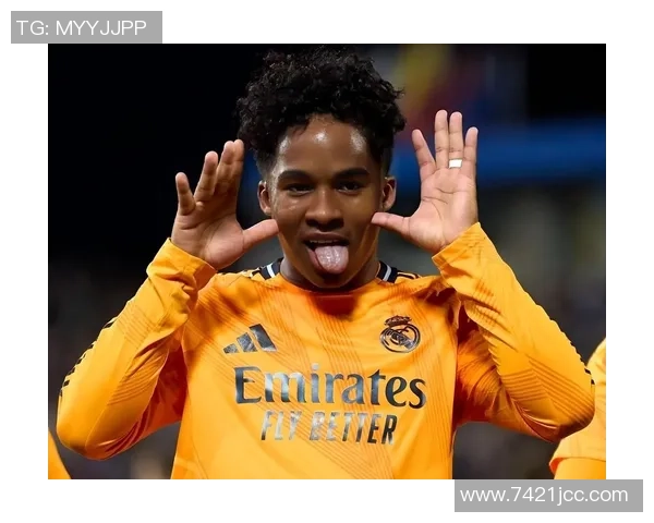 恩德里克正式加盟里昂视频曝光亲临更衣室接受体检仪式 恩德里克正式加盟里昂视频曝光亲临更衣室接受体检仪式