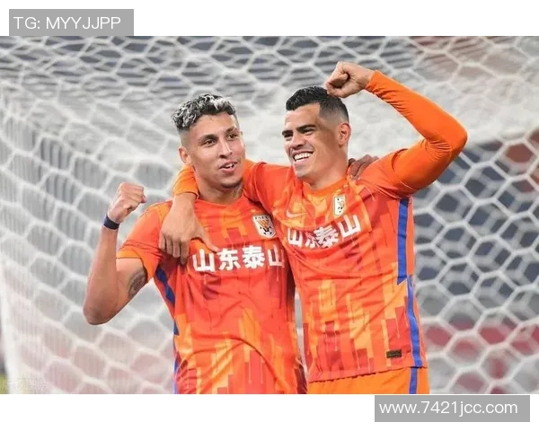 短暂休息时刻马德鲁加与克雷桑同框展现最高竞技水平