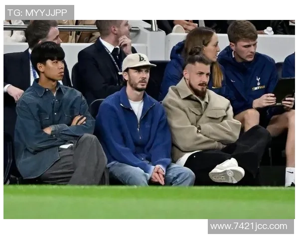 佛罗伦萨与热刺边锋所罗门达成口头协议提前离开黄潜